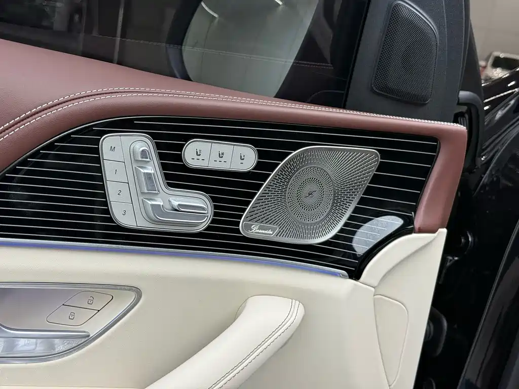 Mercedes-Benz GLS — миниатюра 6