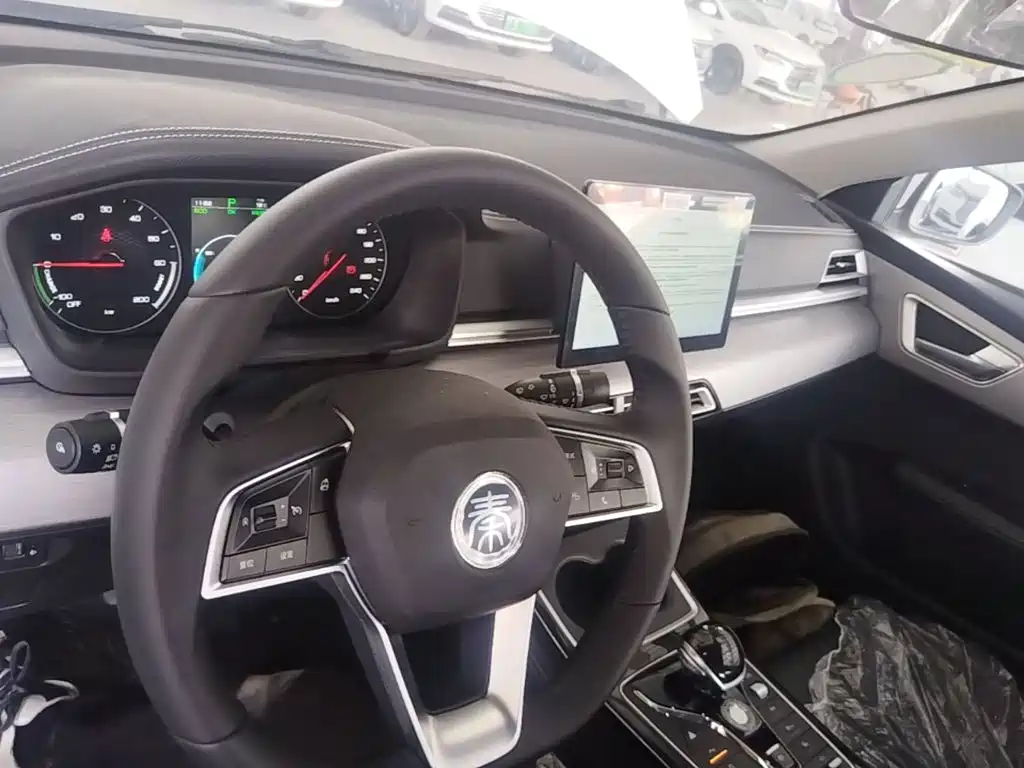 BYD Qin NEV — миниатюра 10