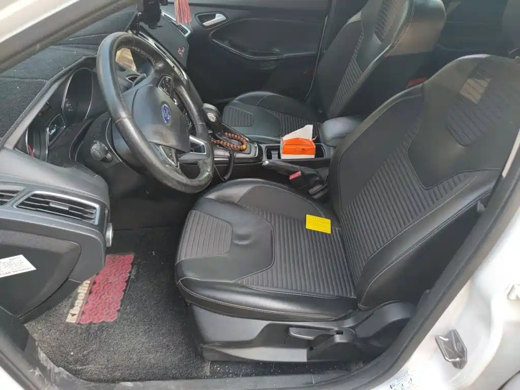Ford Focus — миниатюра 8