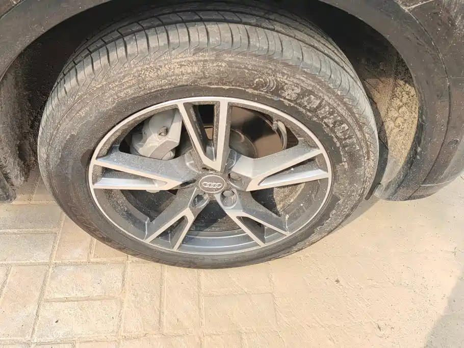 Audi Q5L — миниатюра 6