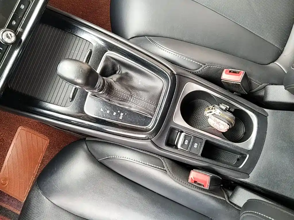 Roewe i5 — миниатюра 14
