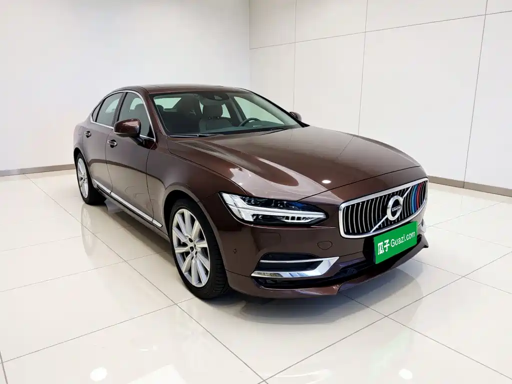 Volvo S90 — миниатюра 3