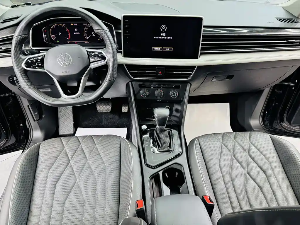 Volkswagen Tiguan L — миниатюра 14