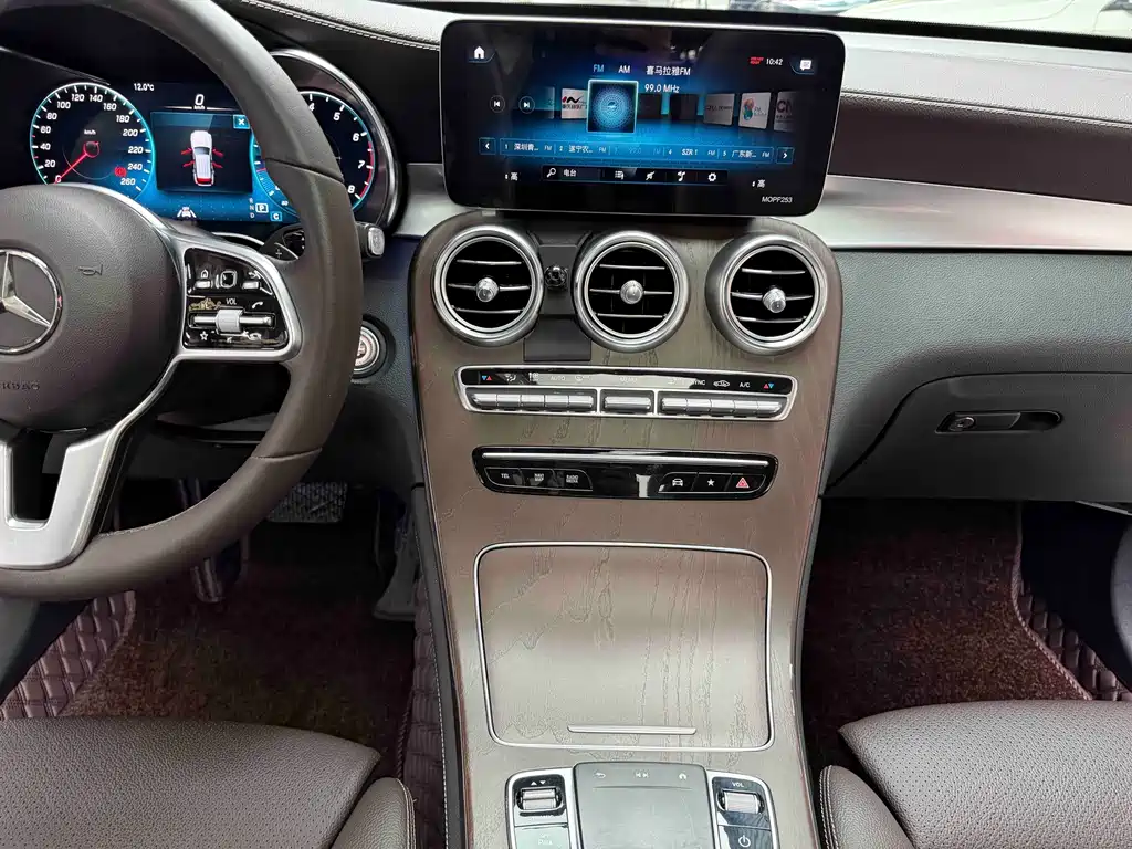 Mercedes-Benz GLC — миниатюра 14