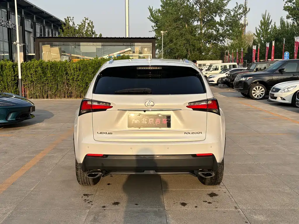 Lexus NX 2015 200t