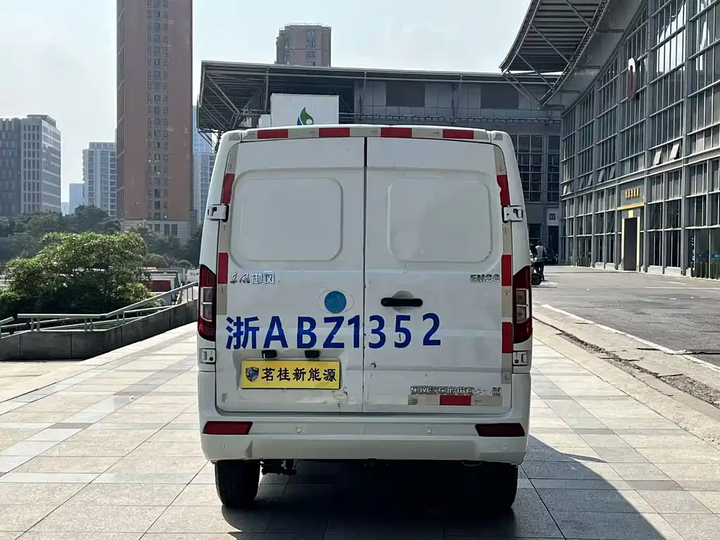 Yufeng EM26 — миниатюра 7