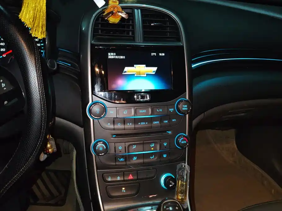 Chevrolet Malibu — миниатюра 12