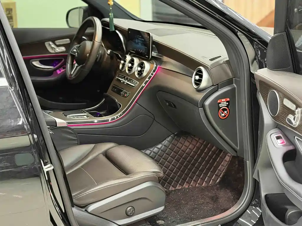 Mercedes-Benz GLC — миниатюра 10