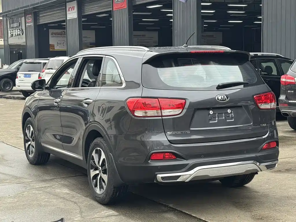 Kia Sorento — миниатюра 12