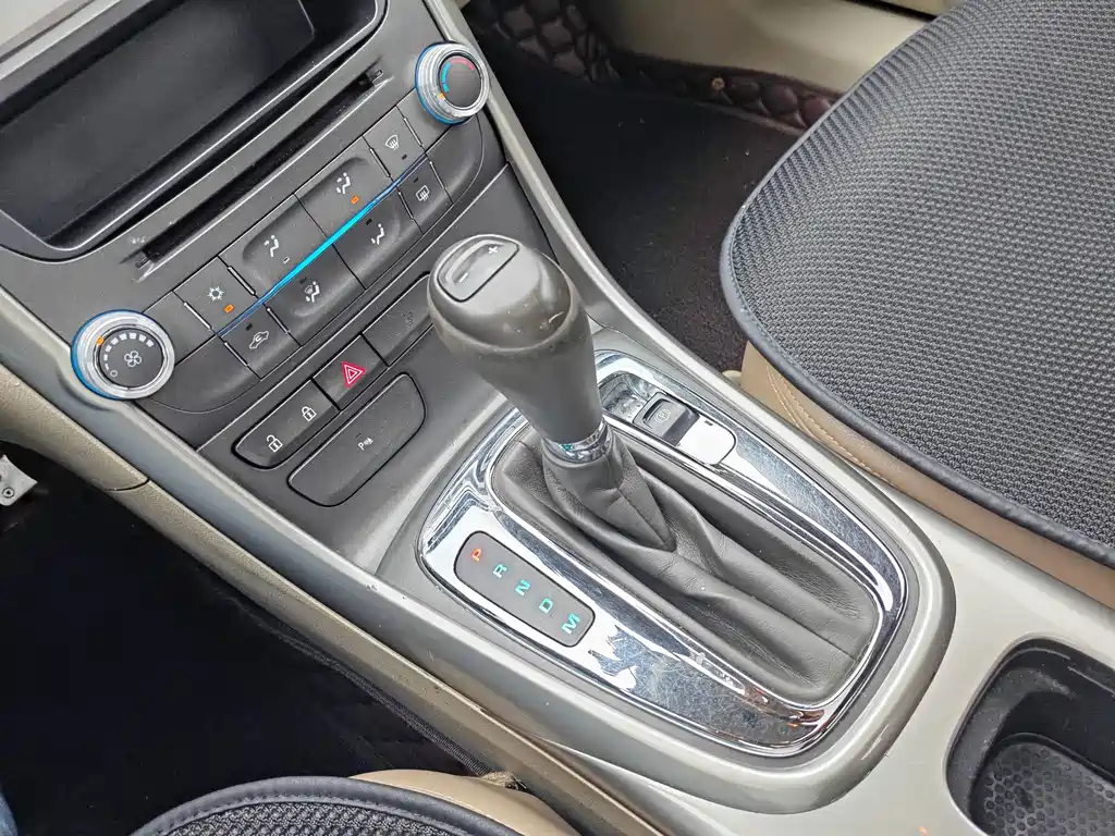 Chevrolet Malibu — миниатюра 17