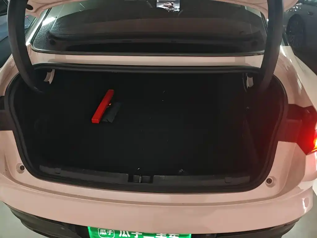 Leapmotor Leapmotor B01 — миниатюра 15