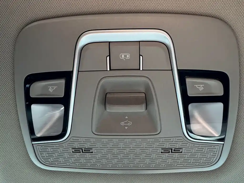 GEELY AUTOMOBILE BINYUE