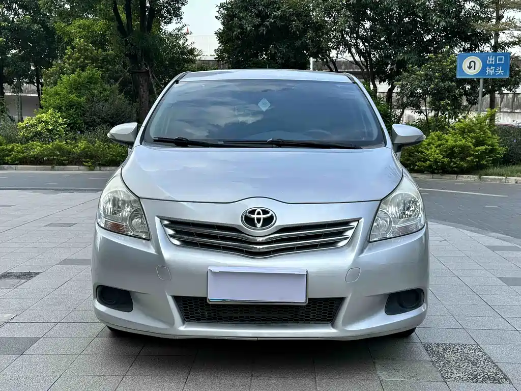 Toyota Verso — миниатюра 2