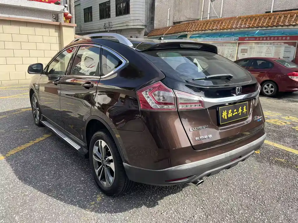LUXGEN EXCELLENT 6 SUV