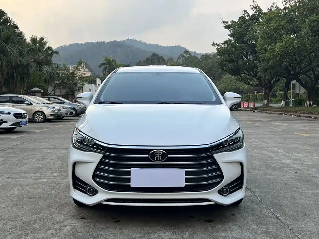 BYD MAX — миниатюра 2
