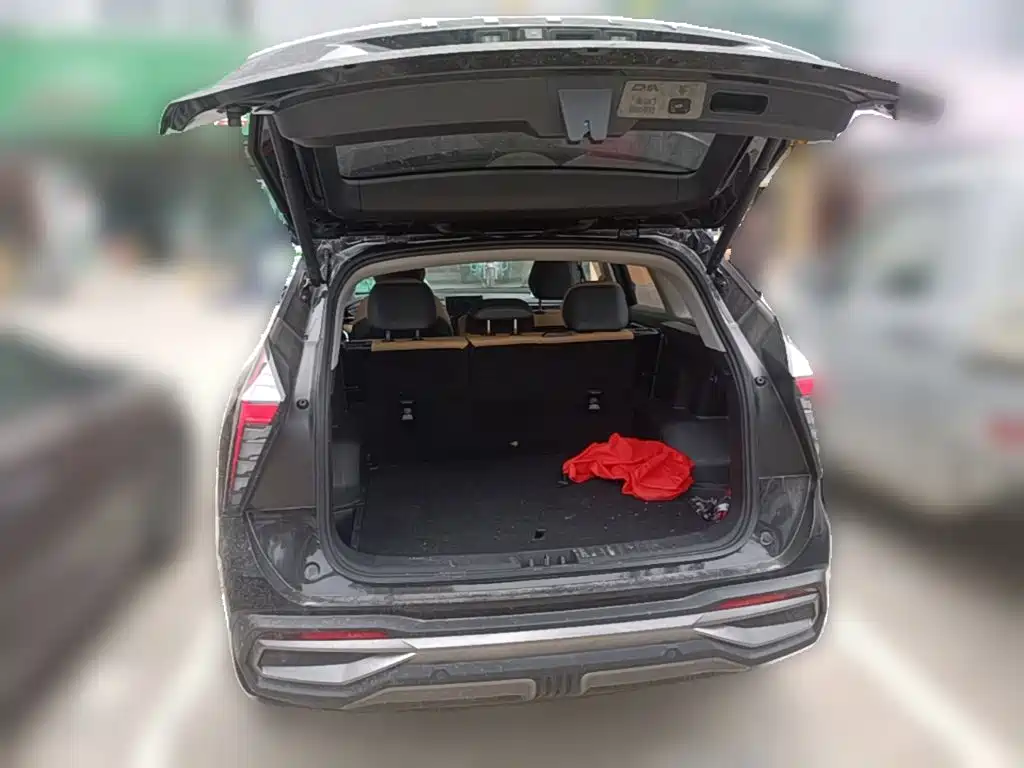 Geely Boyue L — миниатюра 10
