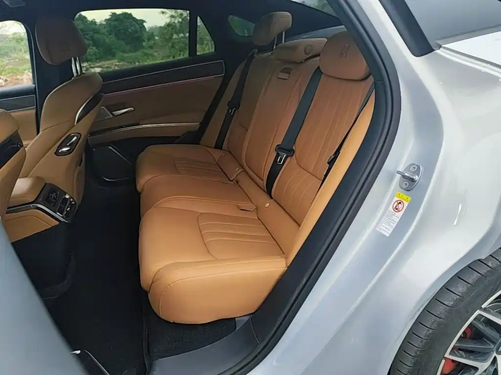 BYD Han L — миниатюра 17
