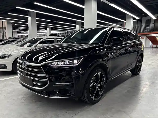 2022 BYD Tang