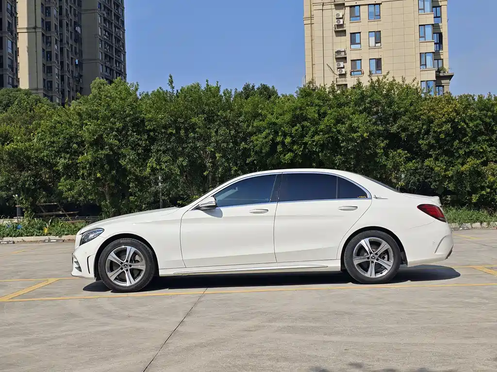 MERCEDES-BENZ  C CLASS