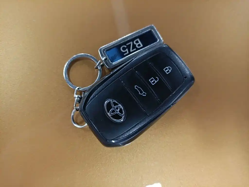 Toyota Toyota BZ5 — миниатюра 9