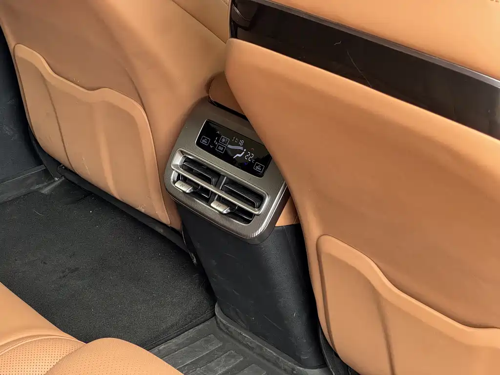 BYD Han L — миниатюра 18