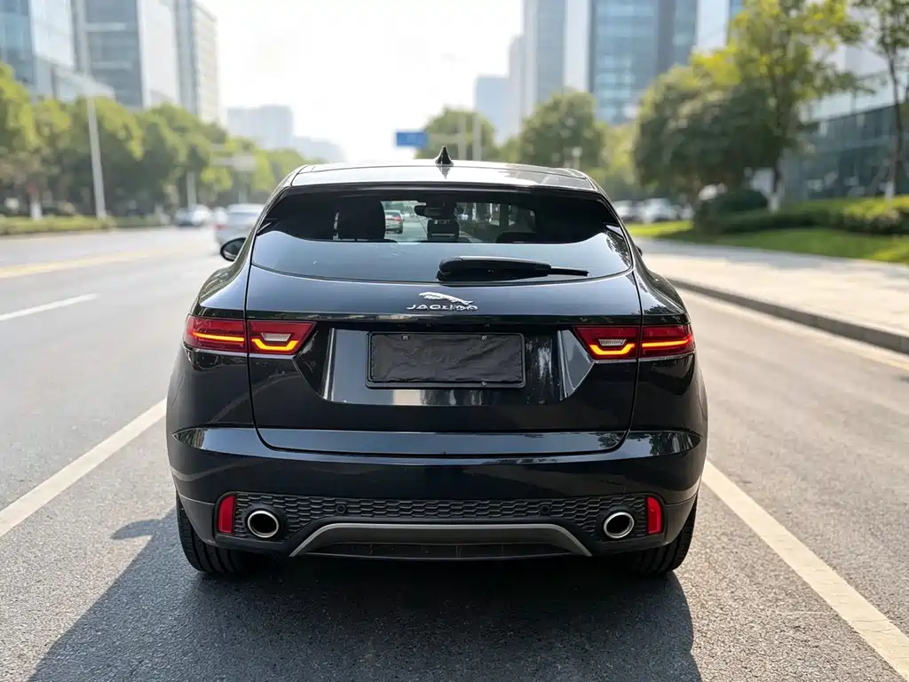 Jaguar E-PACE — миниатюра 8