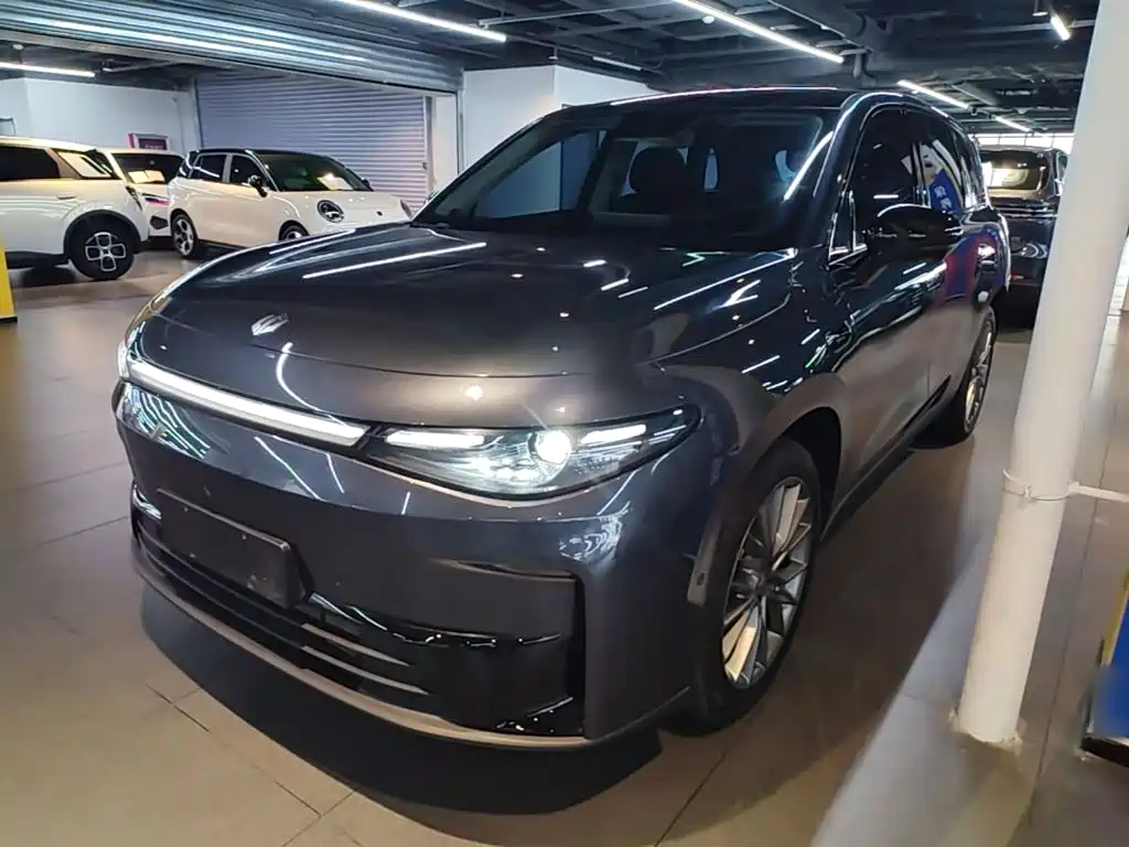 Leapmotor C10