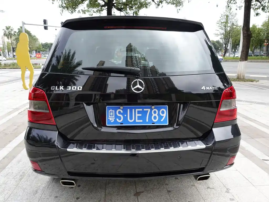 Mercedes-Benz GLK 2011 GLK 300 4MATIC Luxury