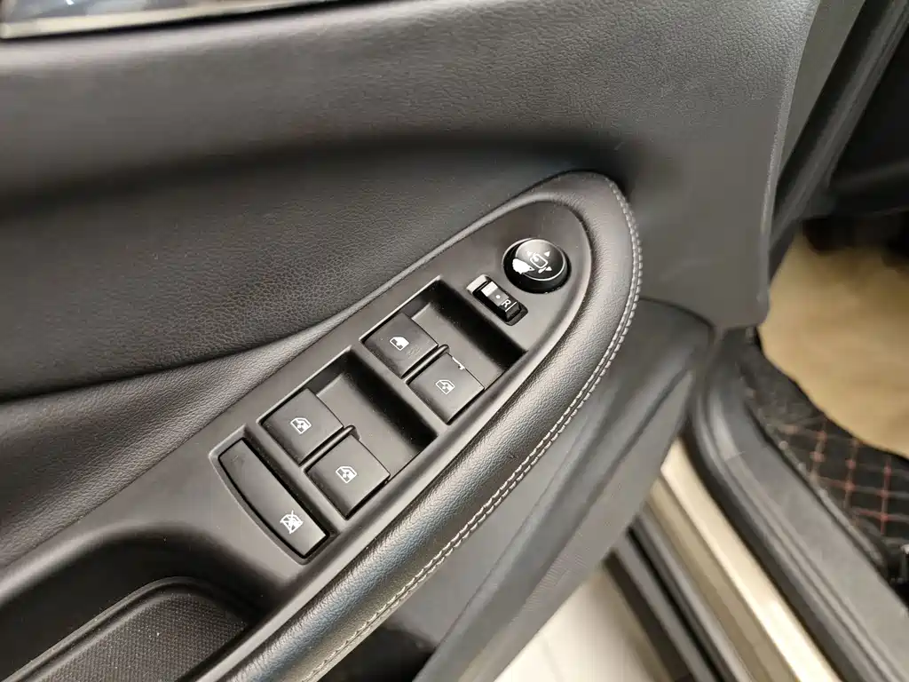 Buick Envision Plus — миниатюра 9