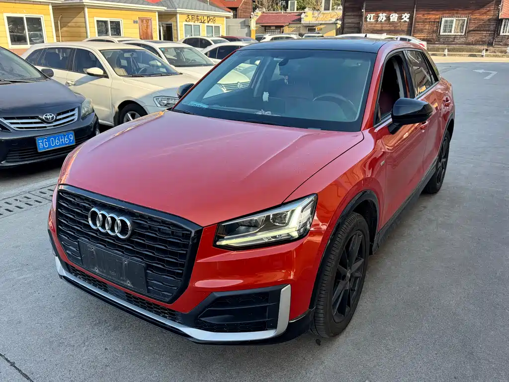 AUDI Q2L