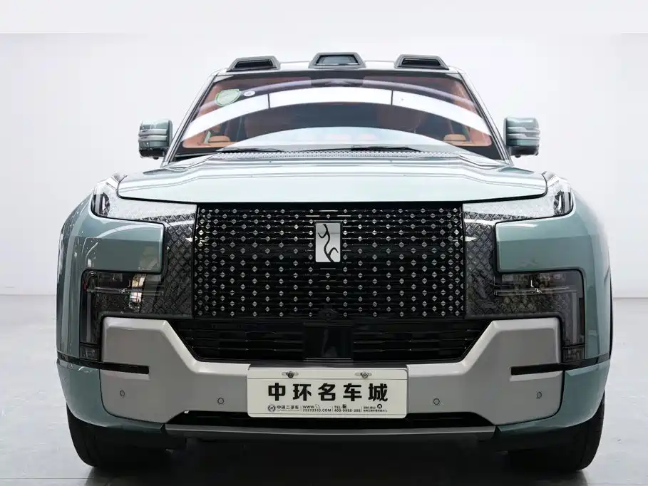 Yangwang Yangwang U8 — миниатюра 4