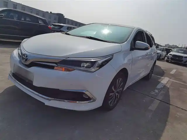 TOYOTA COROLLA 2018
