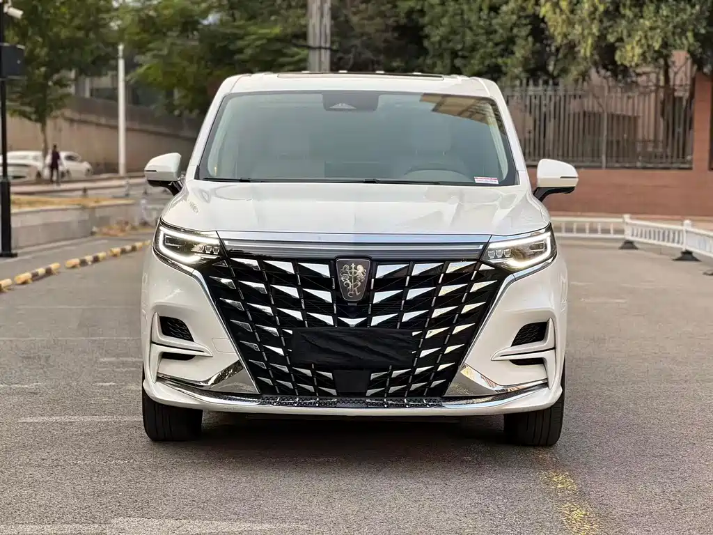 Roewe iMAX8 New Energy — миниатюра 2