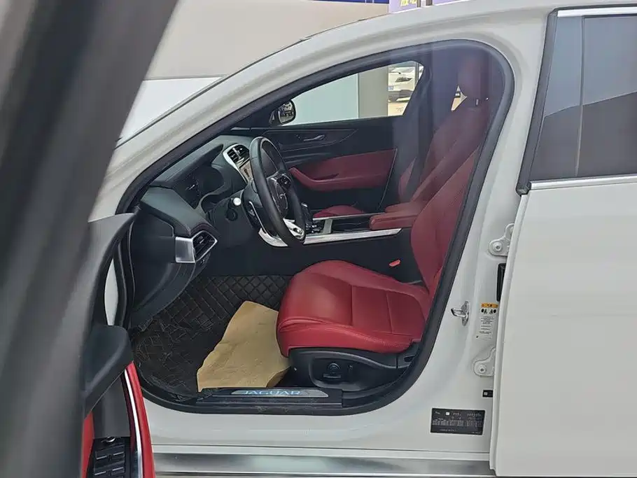 Jaguar XEL — миниатюра 9
