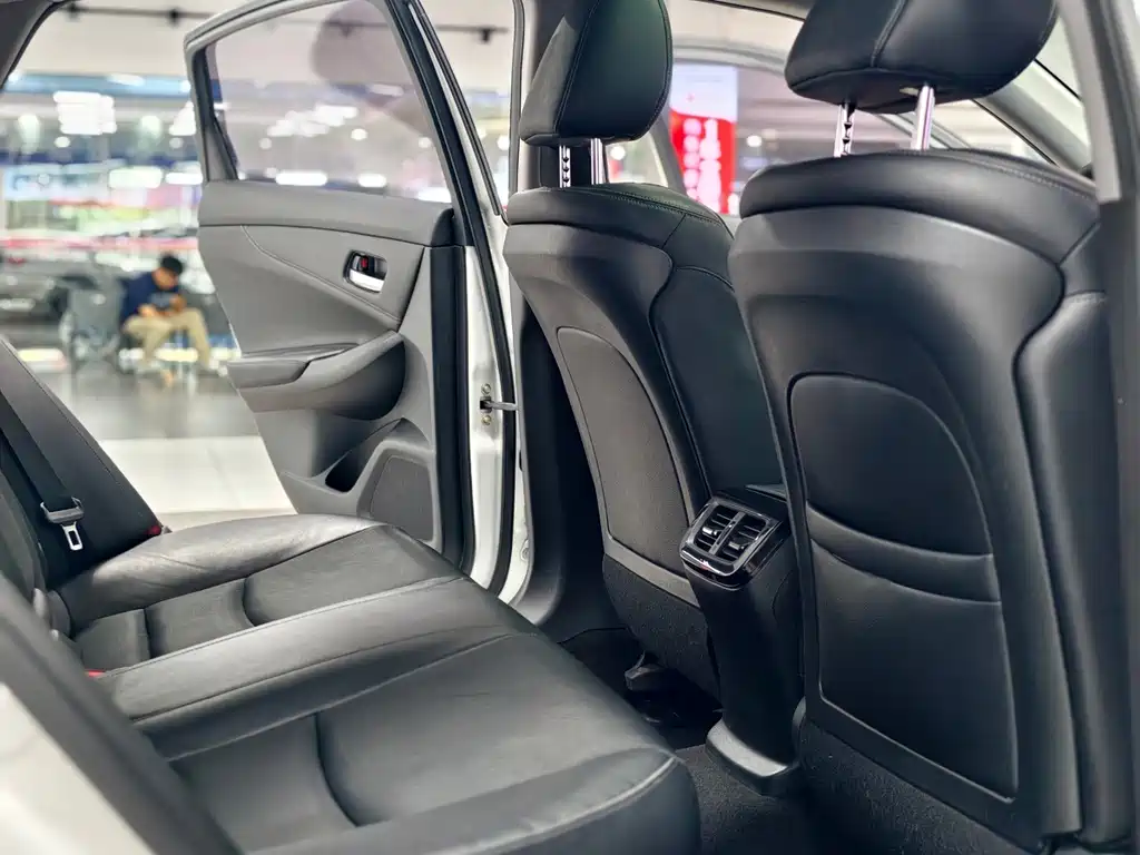 Honda Spirior — миниатюра 10