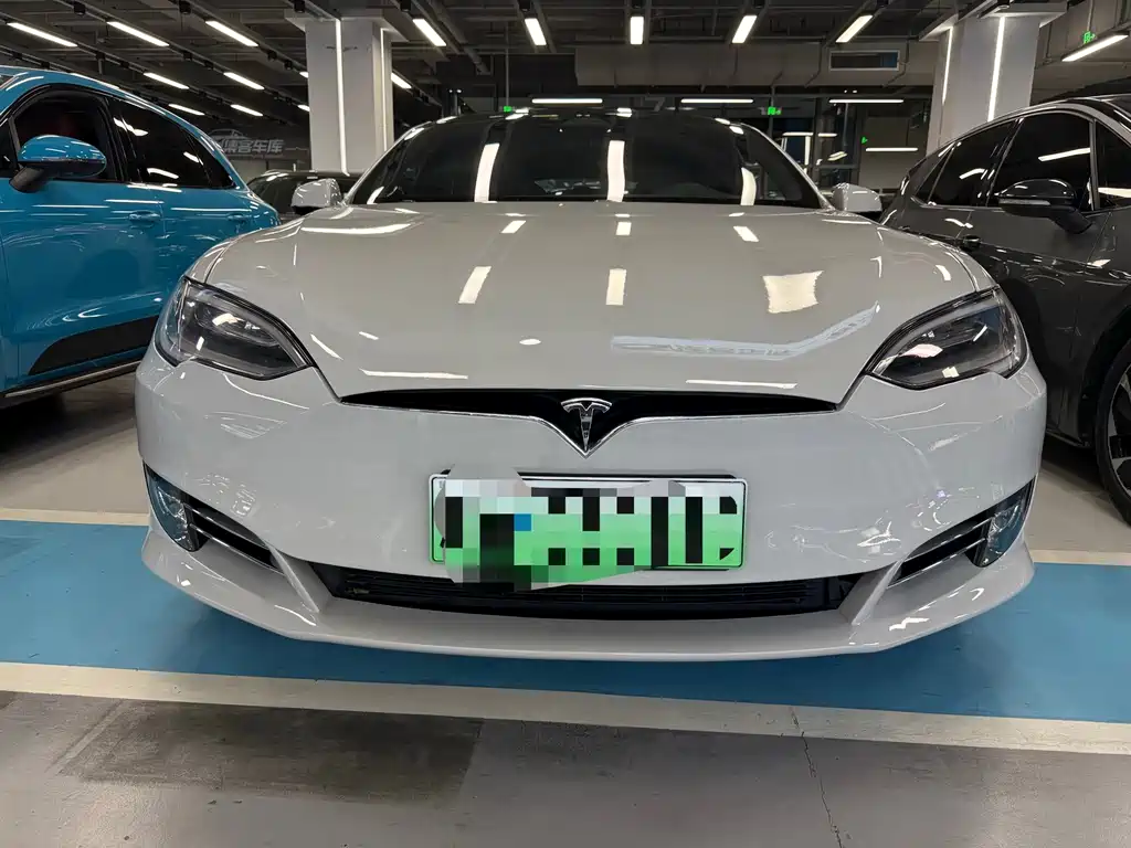 Tesla Model S — миниатюра 2