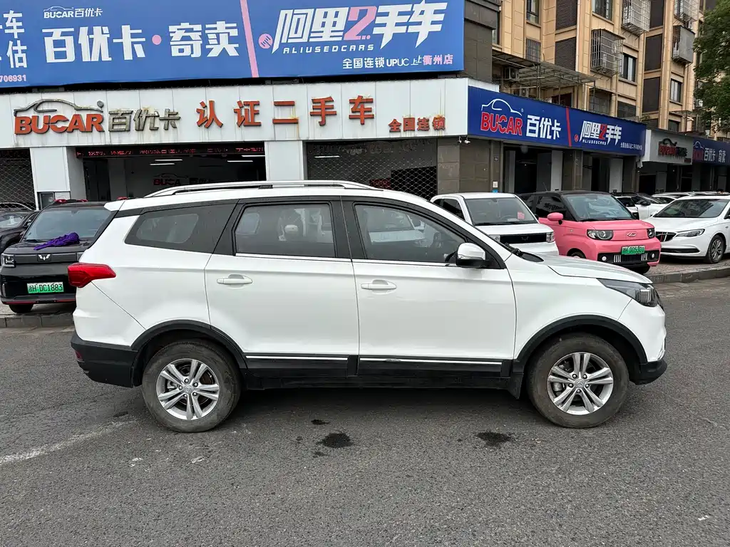 BAIC HUANSU BAIC MAGIC SPEED S3