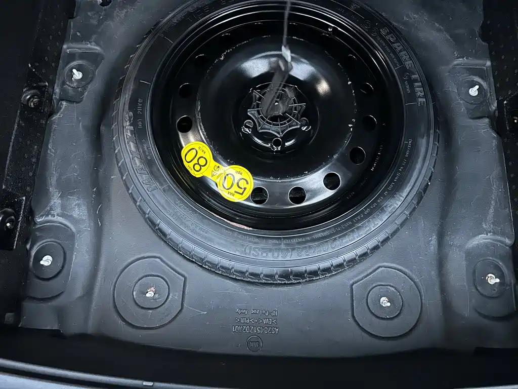 Roewe RX5 MAX — миниатюра 21
