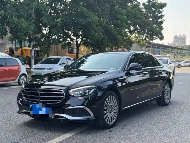 MERCEDES BENZ E CLASS