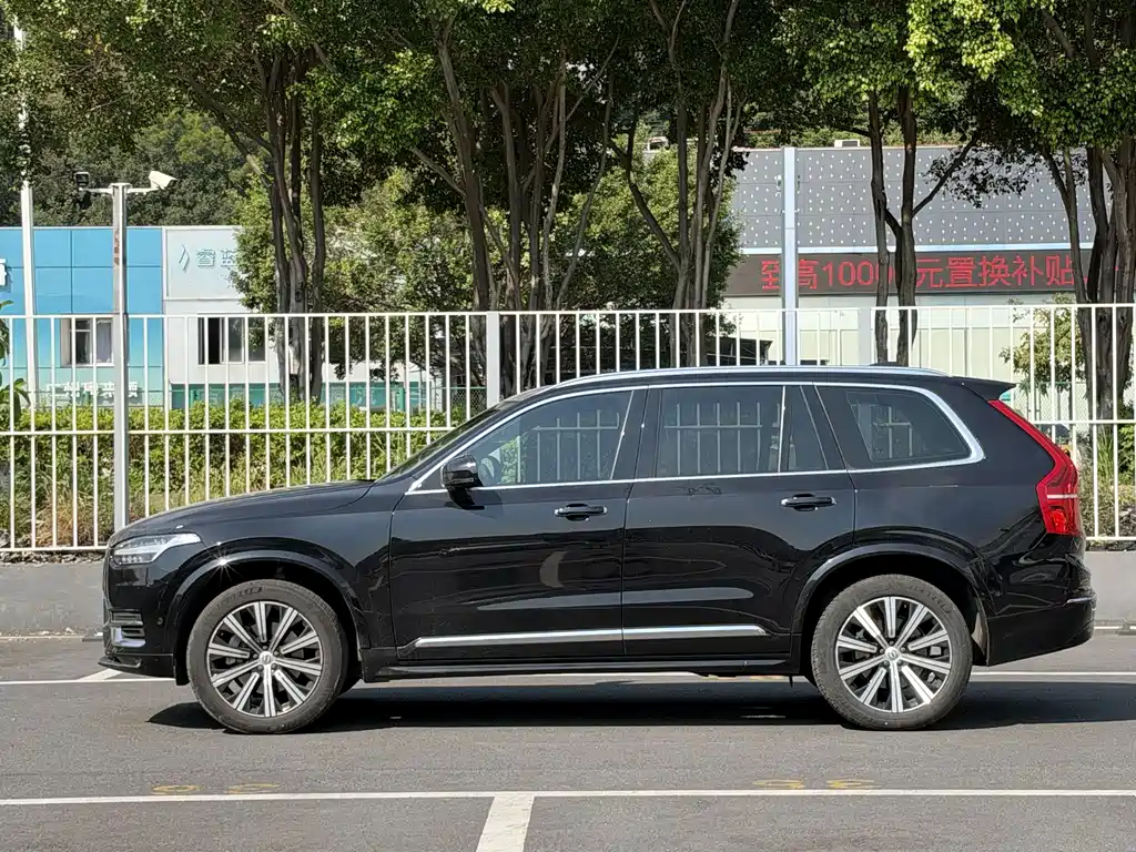 Volvo XC90 — миниатюра 3