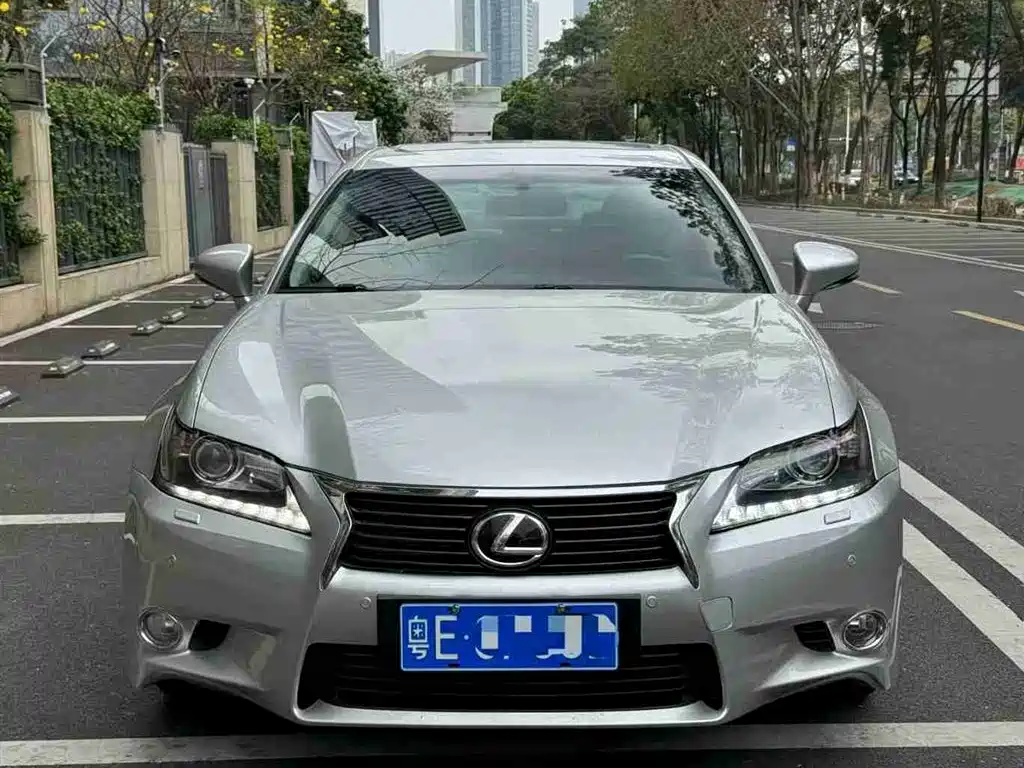 Купить Lexus GS