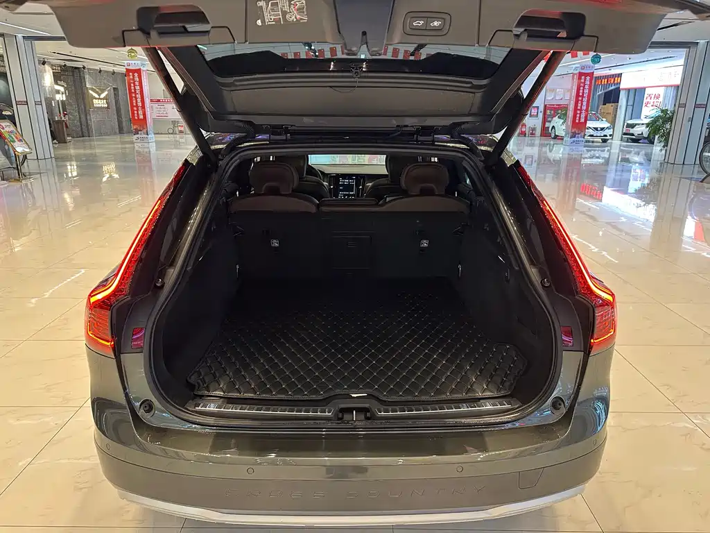 Volvo V90 — миниатюра 12