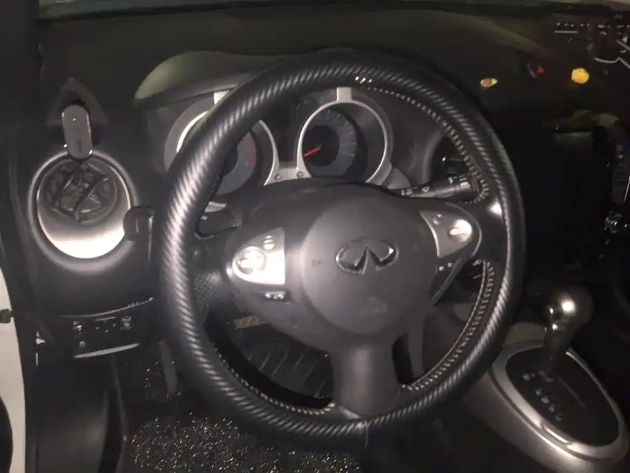 Infiniti ESQ — миниатюра 15