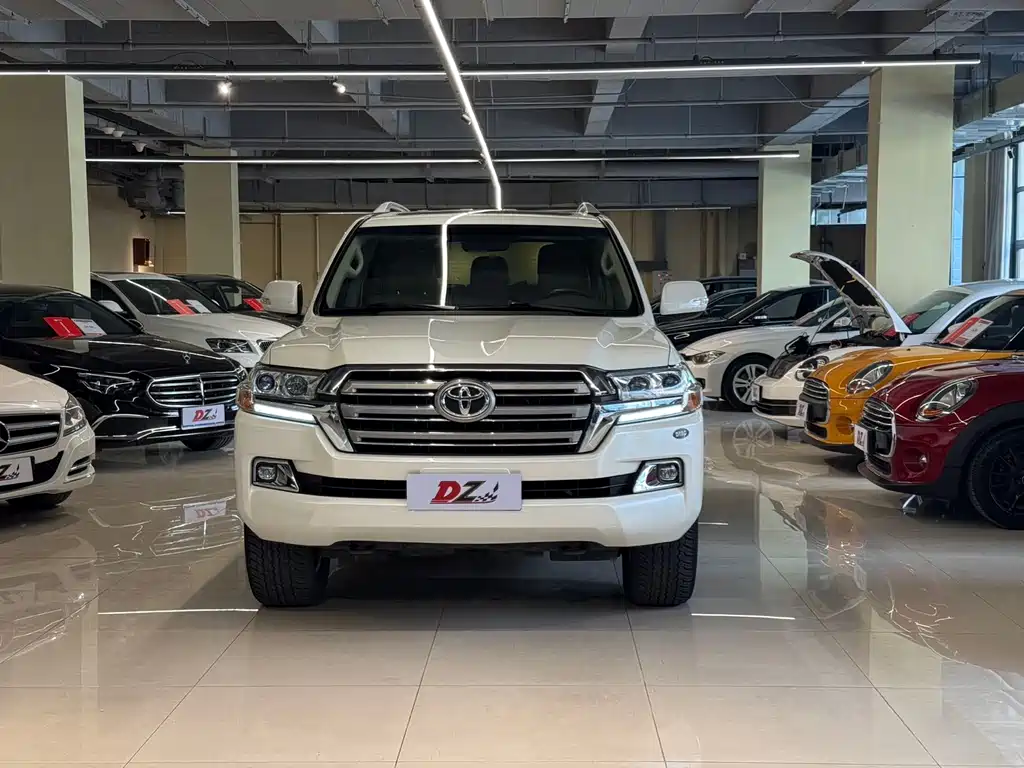 Toyota Land Cruiser 2018 4.0L AT