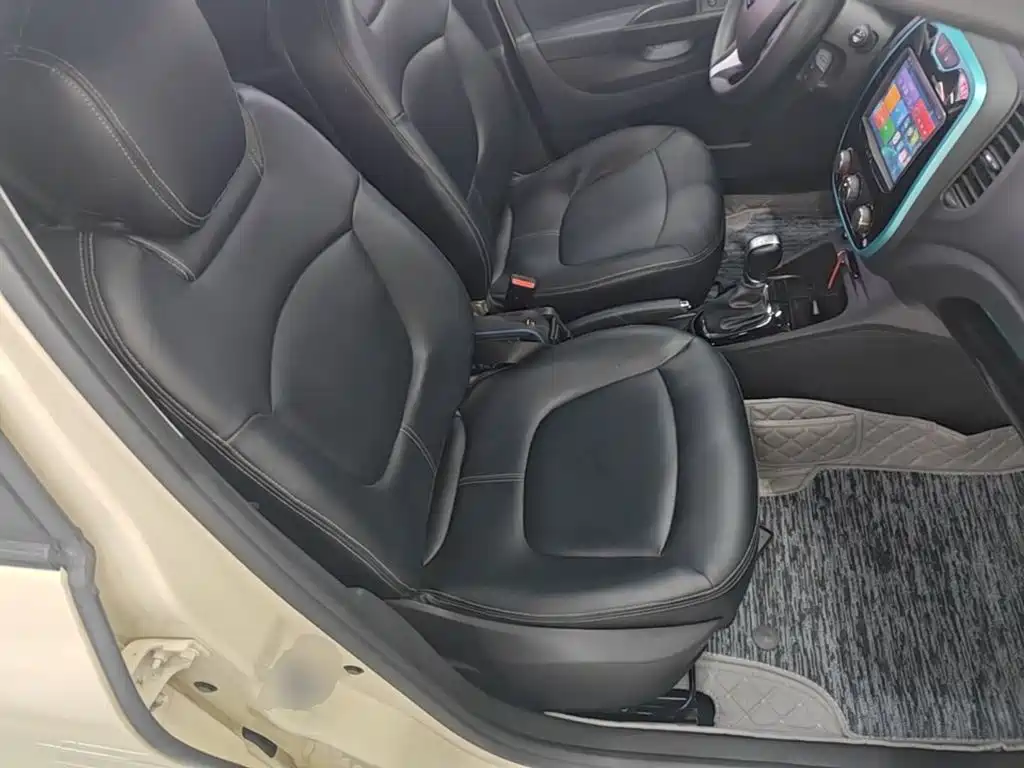 Renault Captur — миниатюра 25
