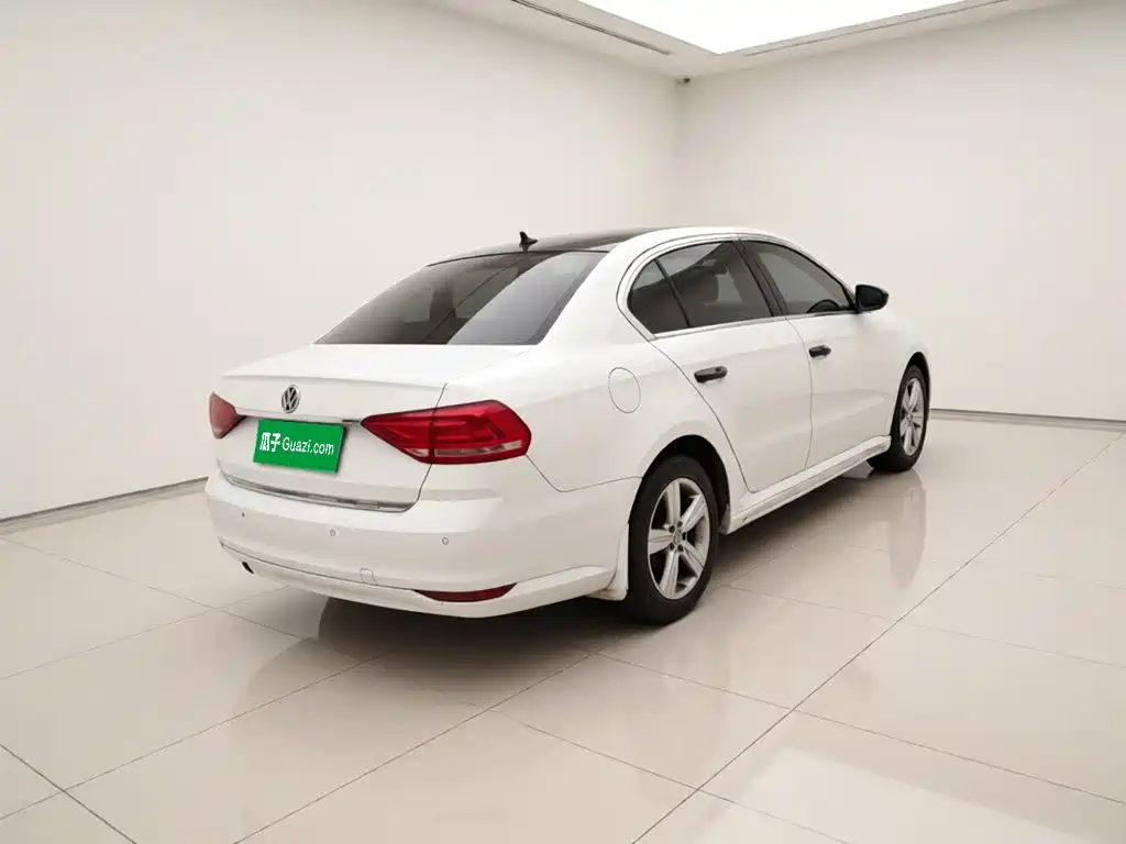 Volkswagen Lavida — миниатюра 6