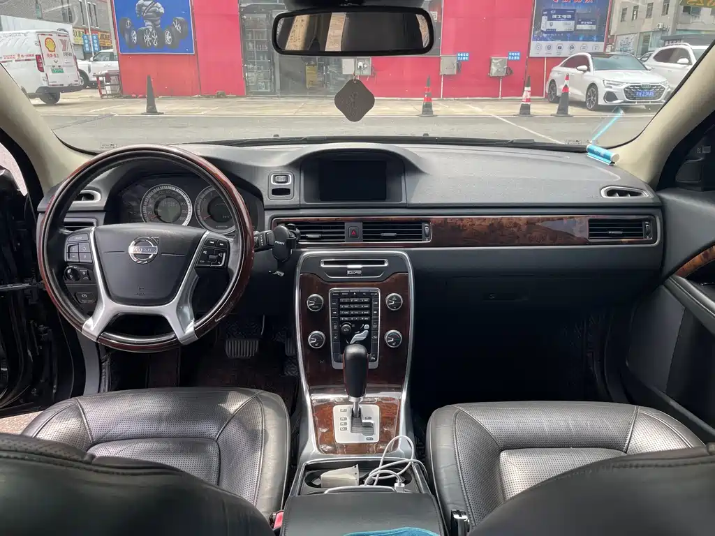 Volvo S80L — миниатюра 7