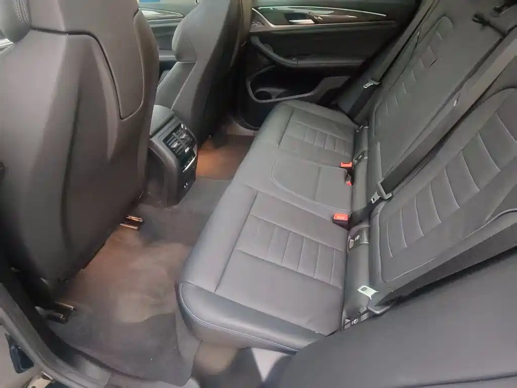 BMW X3 M40i — миниатюра 10