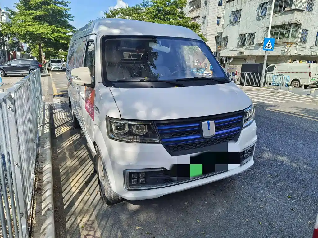 Yuan Cheng Yuan Cheng E5 — миниатюра 5