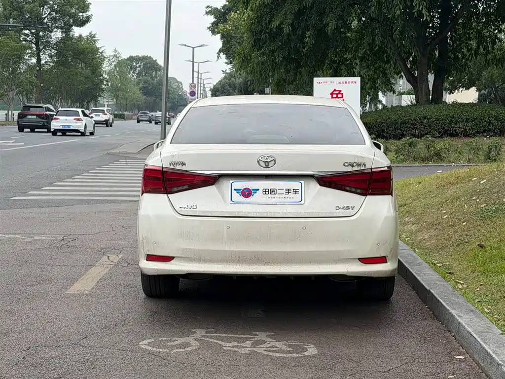 Toyota Crown 2.0T Fashion Edition, фото 5